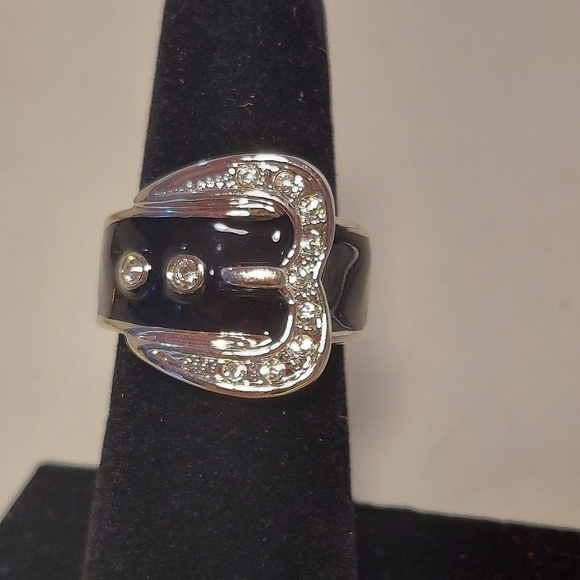 Camille Lucie Jewelry - VTG Camille Lucie Buckle Ring Signed Black & Silver Tone Estate Jewelry Sz 6
